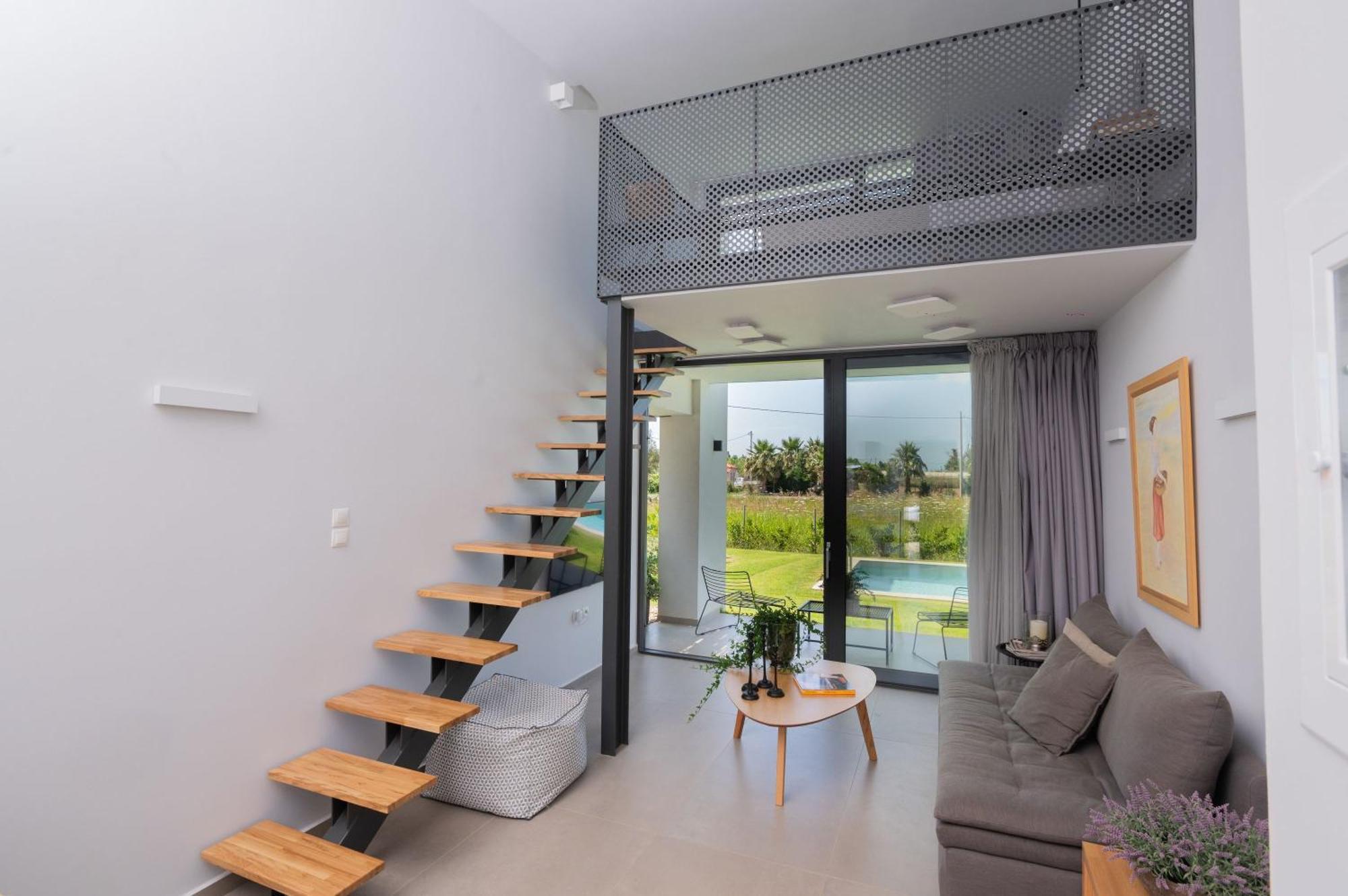 Sevene Villa Petroulai