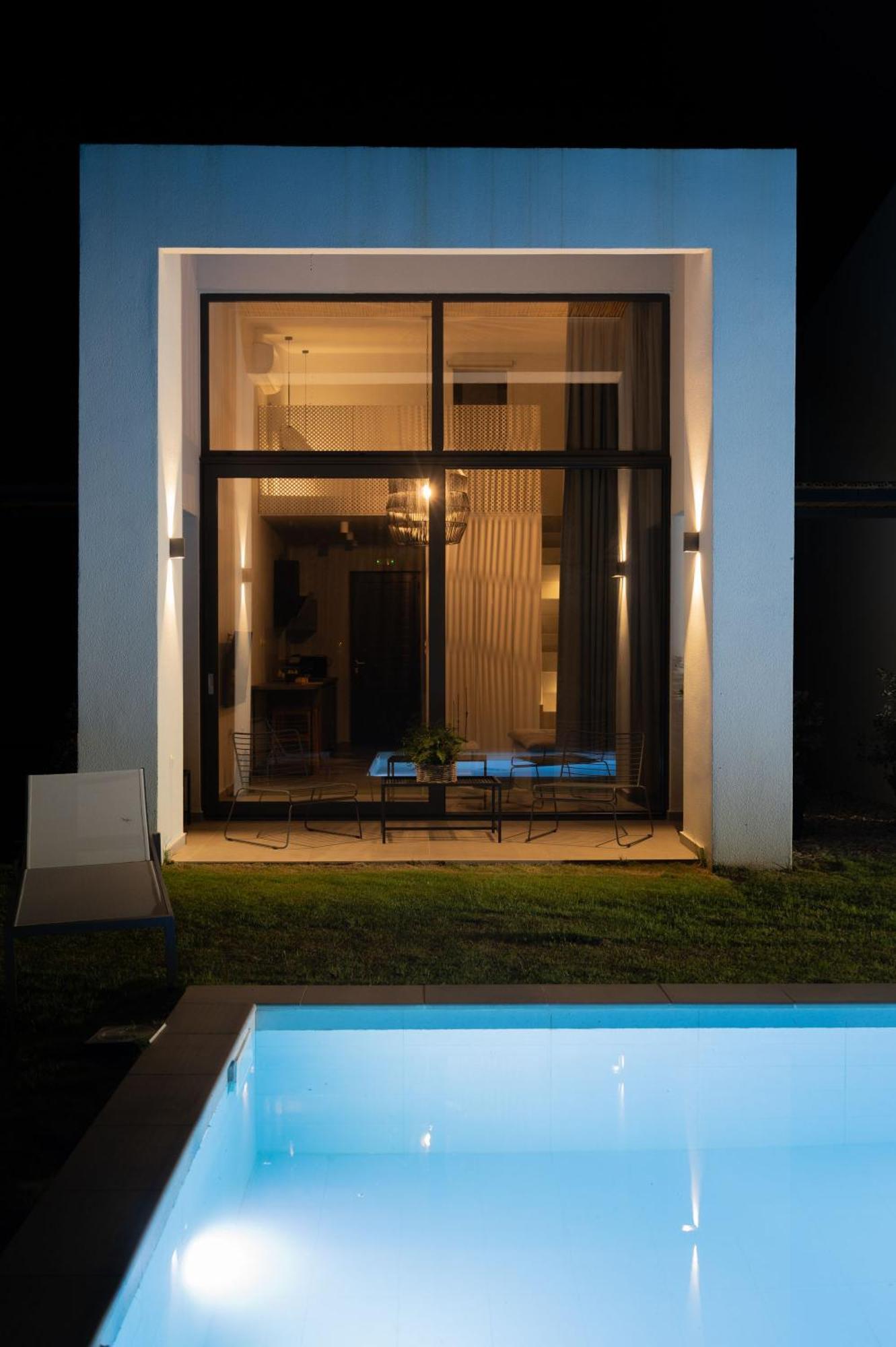 Sevene Villa Petroulai