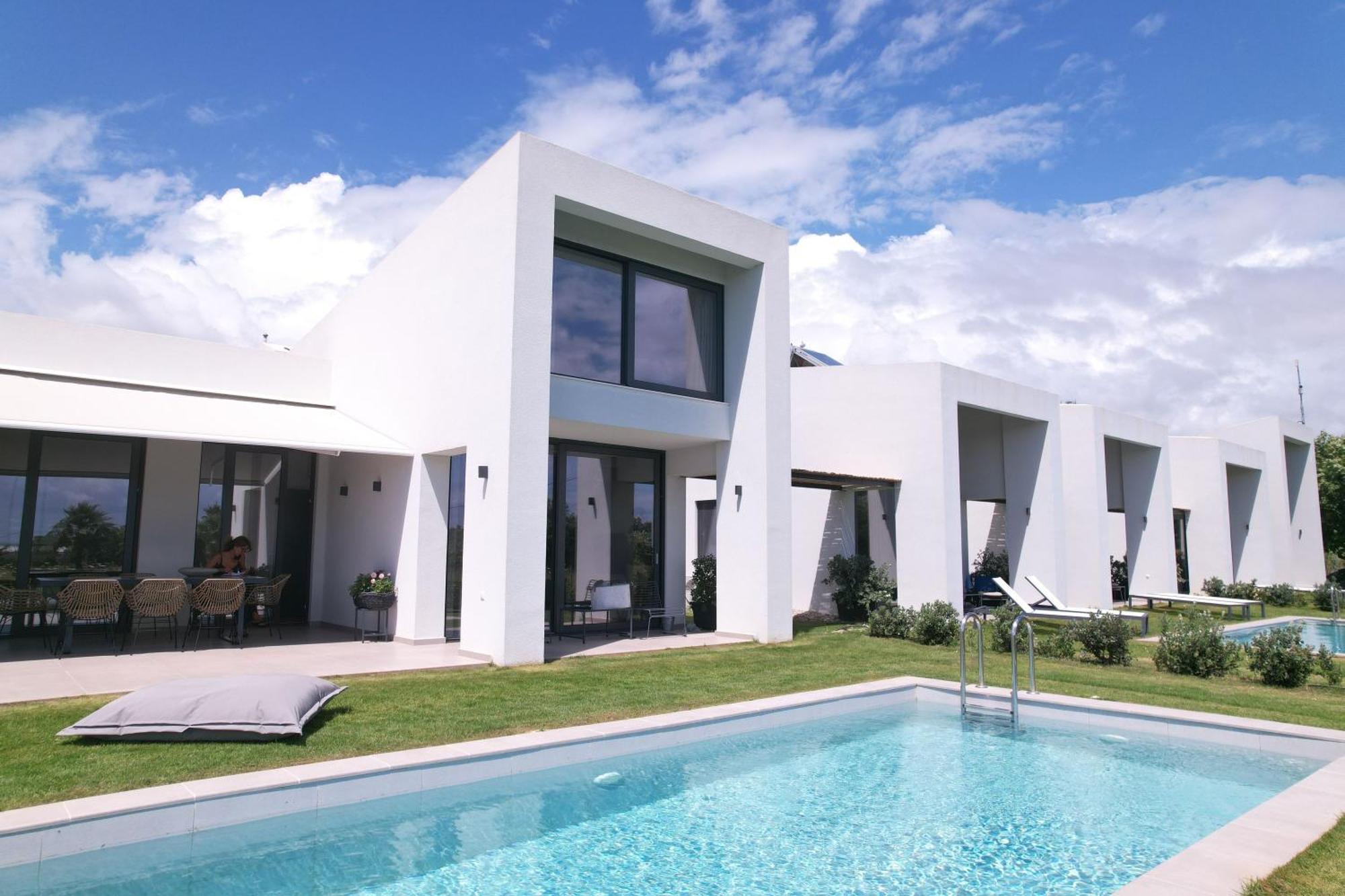 Sevene Villa Petroulai